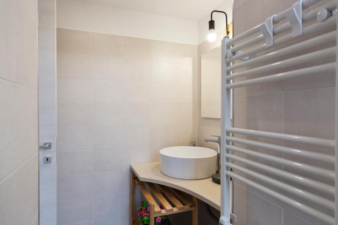 Mezzofanti - Tre Ponti Apartment Milano Ngoại thất bức ảnh